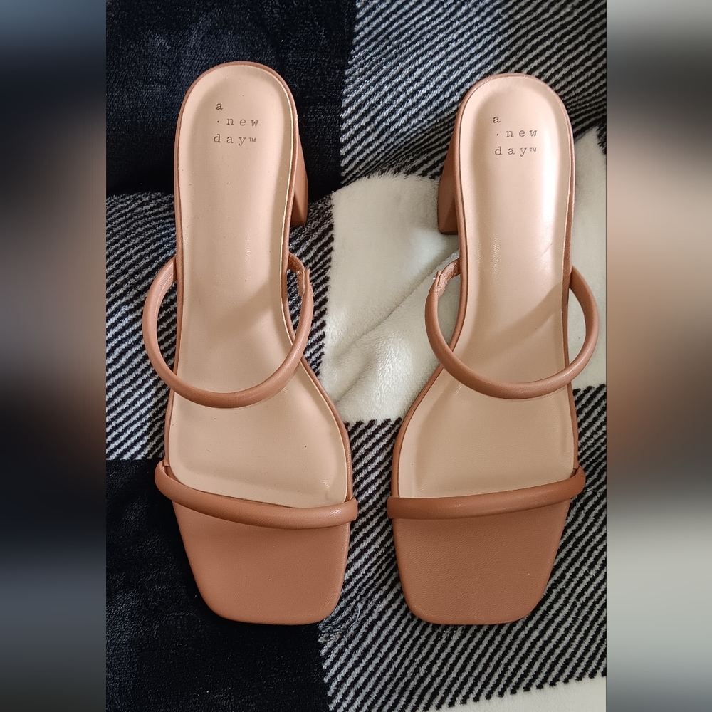 Heeled sandals